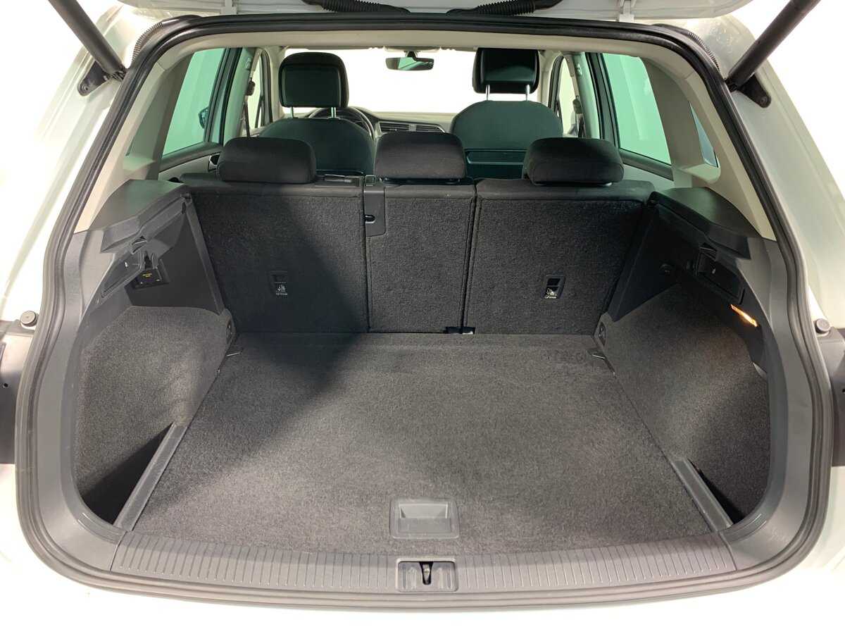 Купить Volkswagen Tiguan с пробегом. Фото: #19