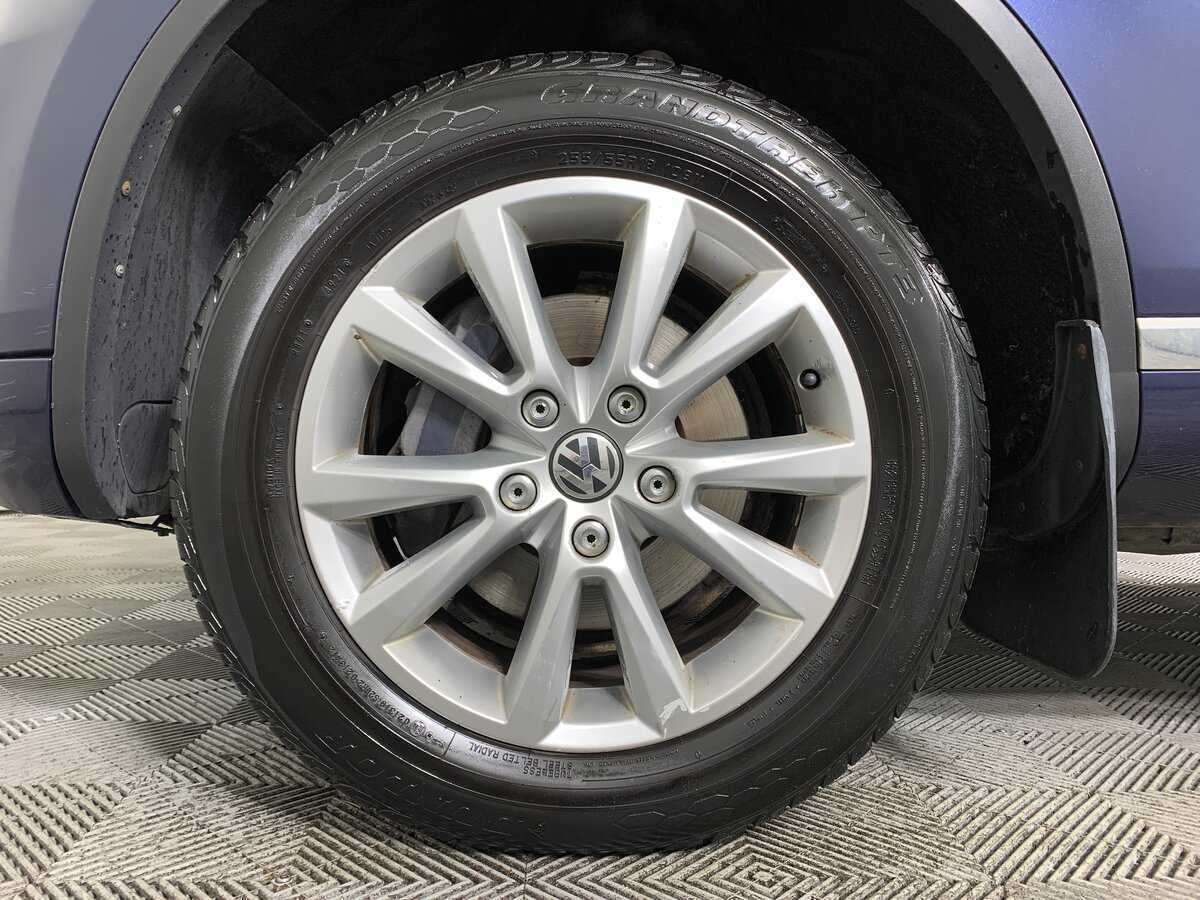 Купить Volkswagen Touareg с пробегом. Фото: #8