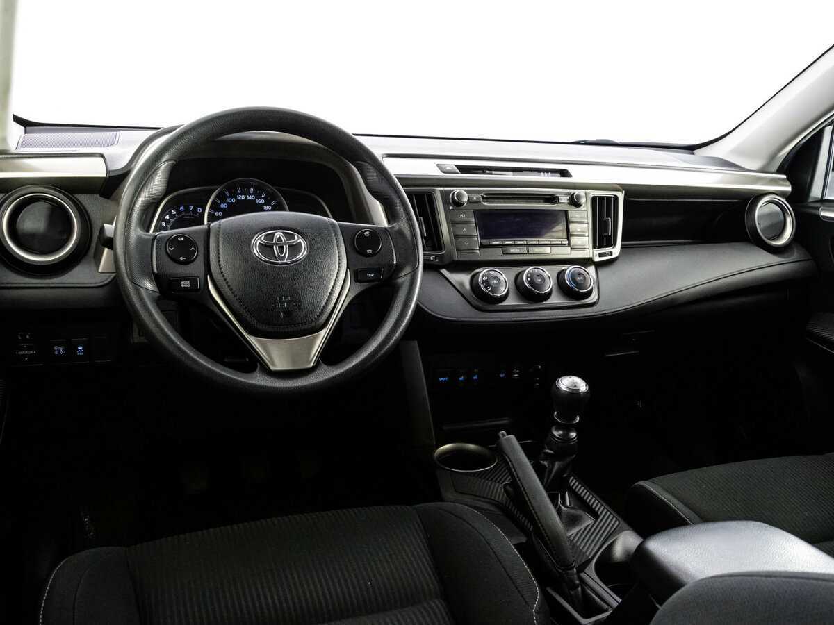 Купить Toyota RAV4 с пробегом. Фото: #8
