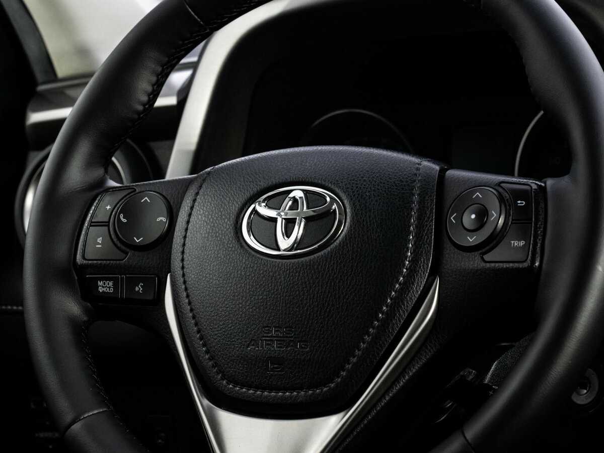 Купить Toyota RAV4 с пробегом. Фото: #10