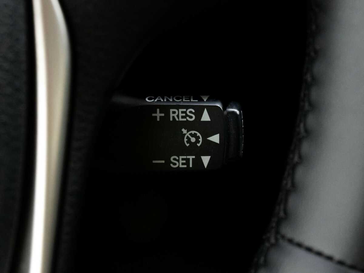 Купить Toyota RAV4 с пробегом. Фото: #15