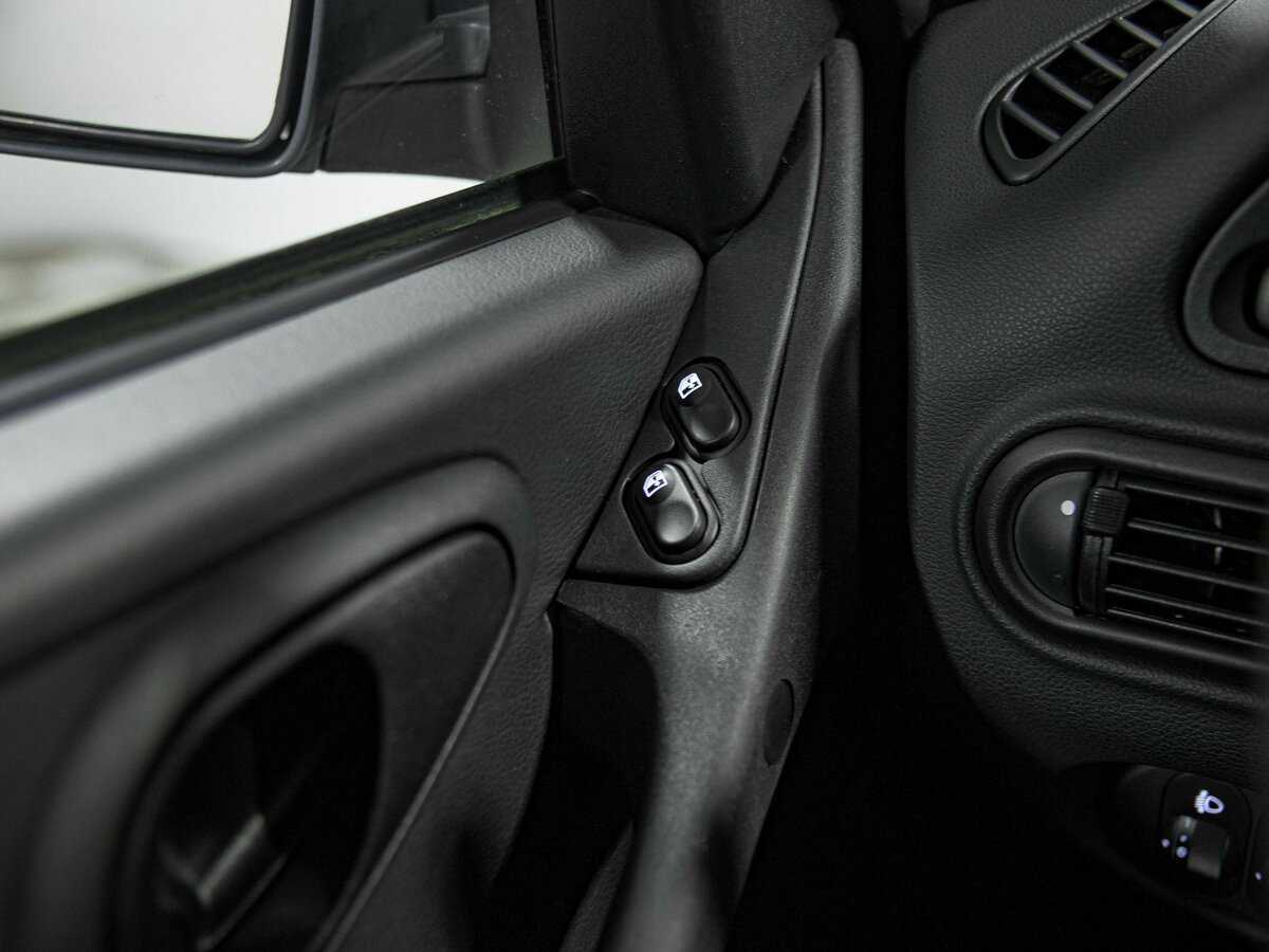 Купить Lada (ВАЗ) Niva с пробегом. Фото: #11