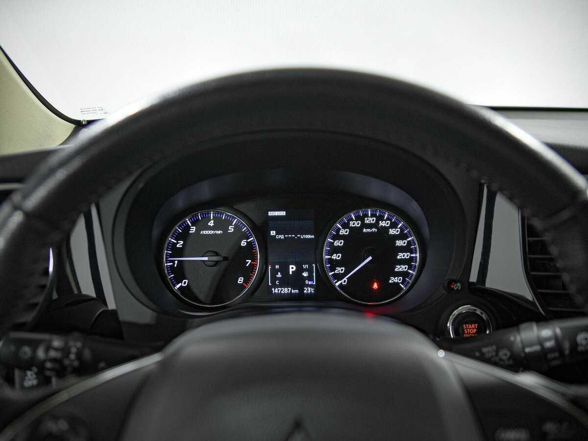 Купить Mitsubishi Outlander с пробегом. Фото: #6