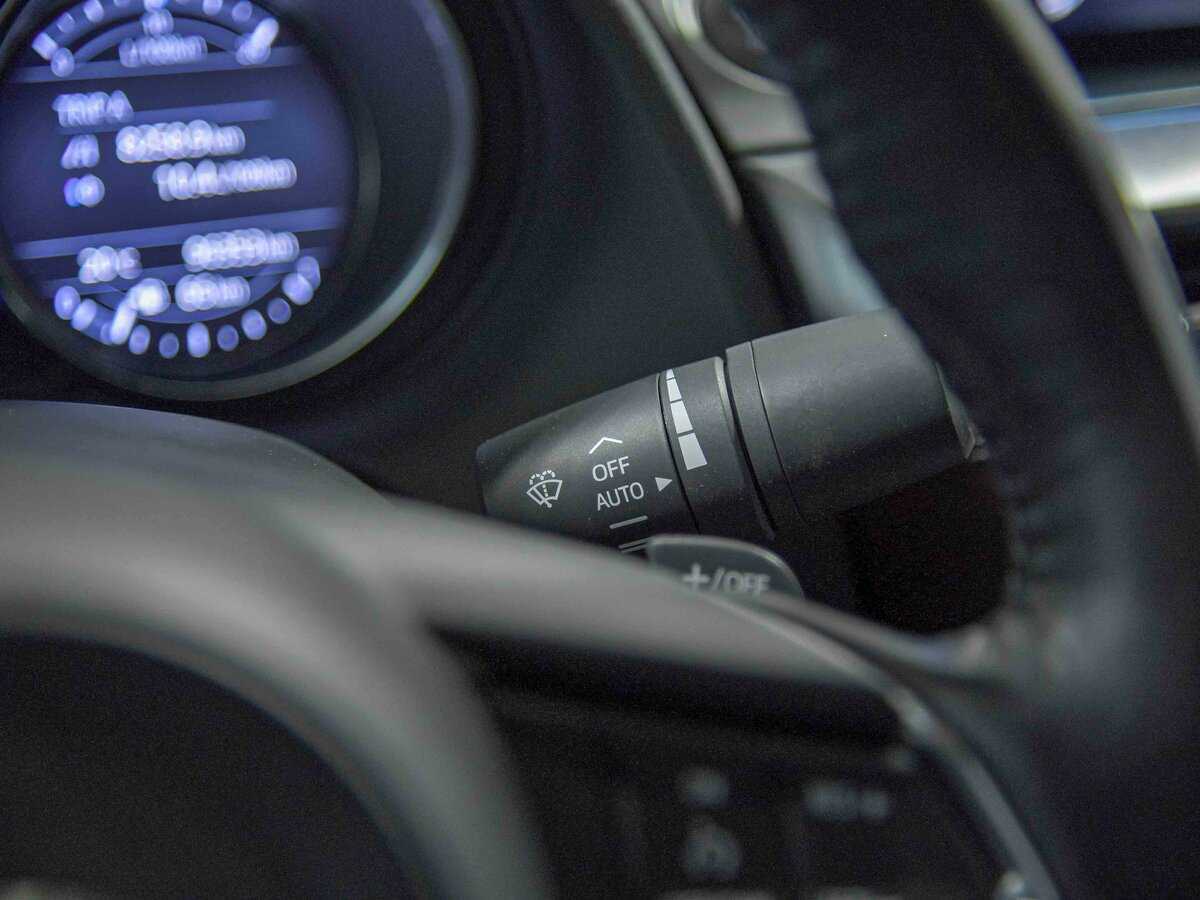 Купить Mazda 6 с пробегом. Фото: #9