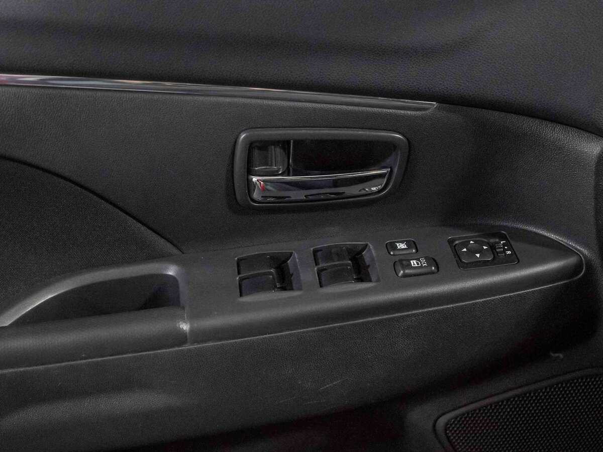 Продажа Б/У Митсубиши АС-Икс. Фото: #11