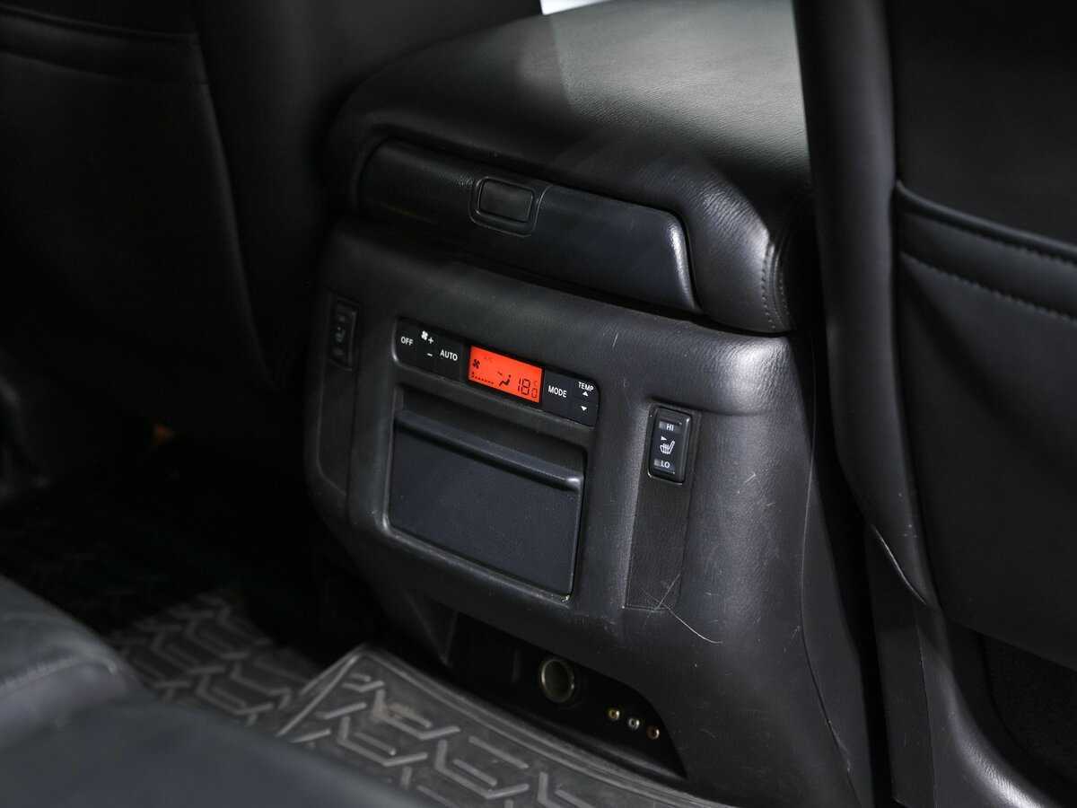 Купить Nissan Patrol с пробегом. Фото: #20