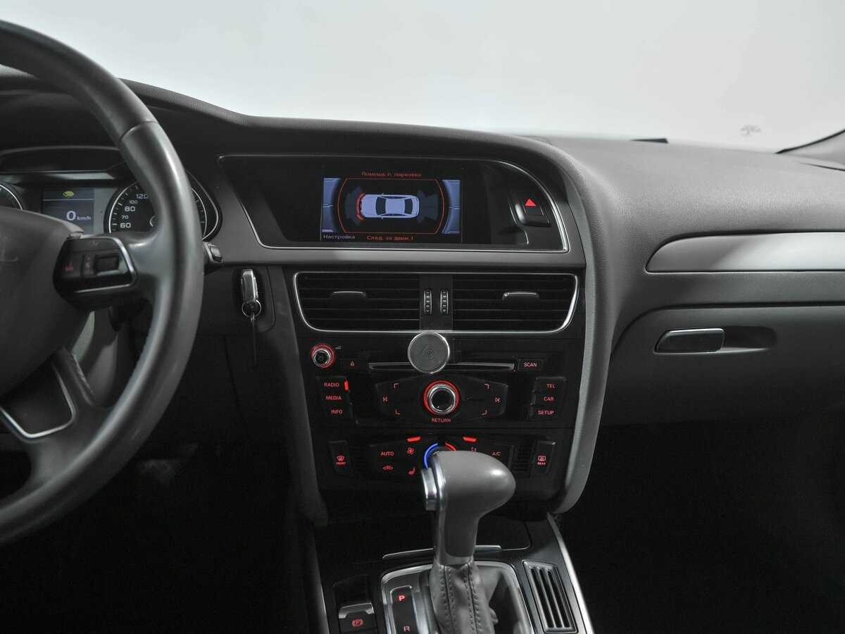 Купить Audi A4 с пробегом. Фото: #8