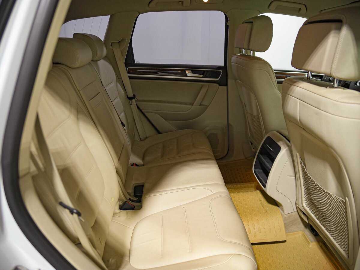 Купить Volkswagen Touareg с пробегом. Фото: #16