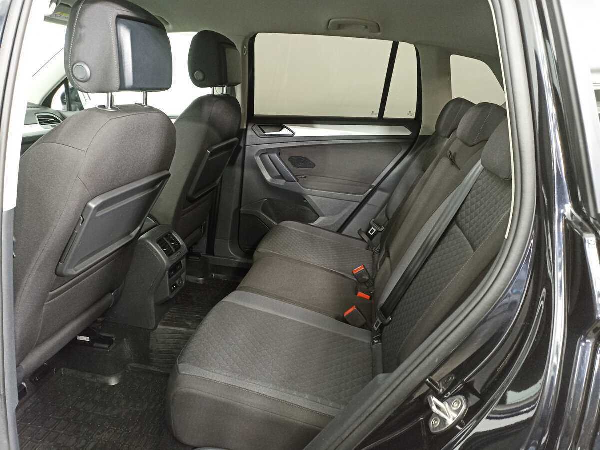 Купить Volkswagen Tiguan с пробегом. Фото: #11