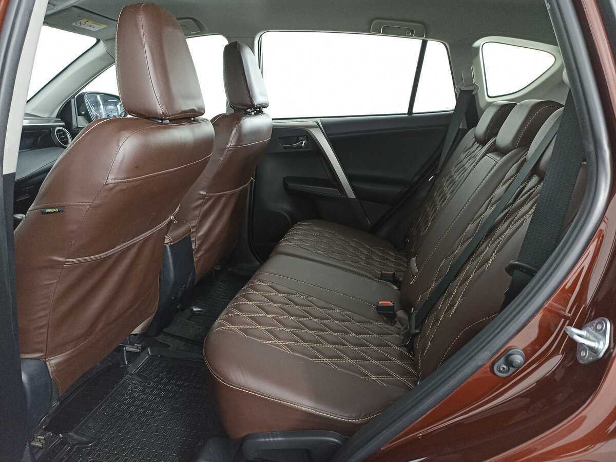 Купить Toyota RAV4 с пробегом. Фото: #11