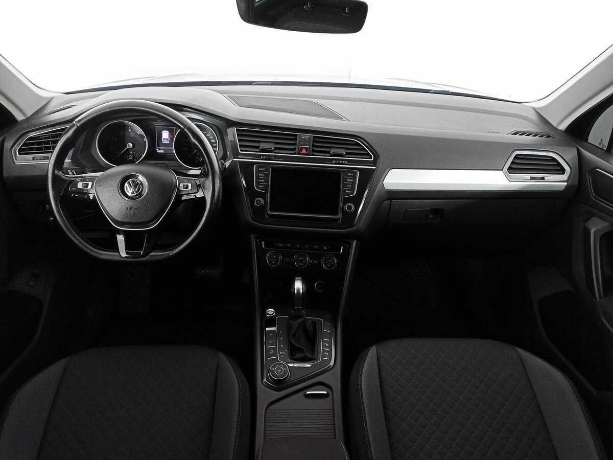 Купить Volkswagen Tiguan с пробегом. Фото: #13