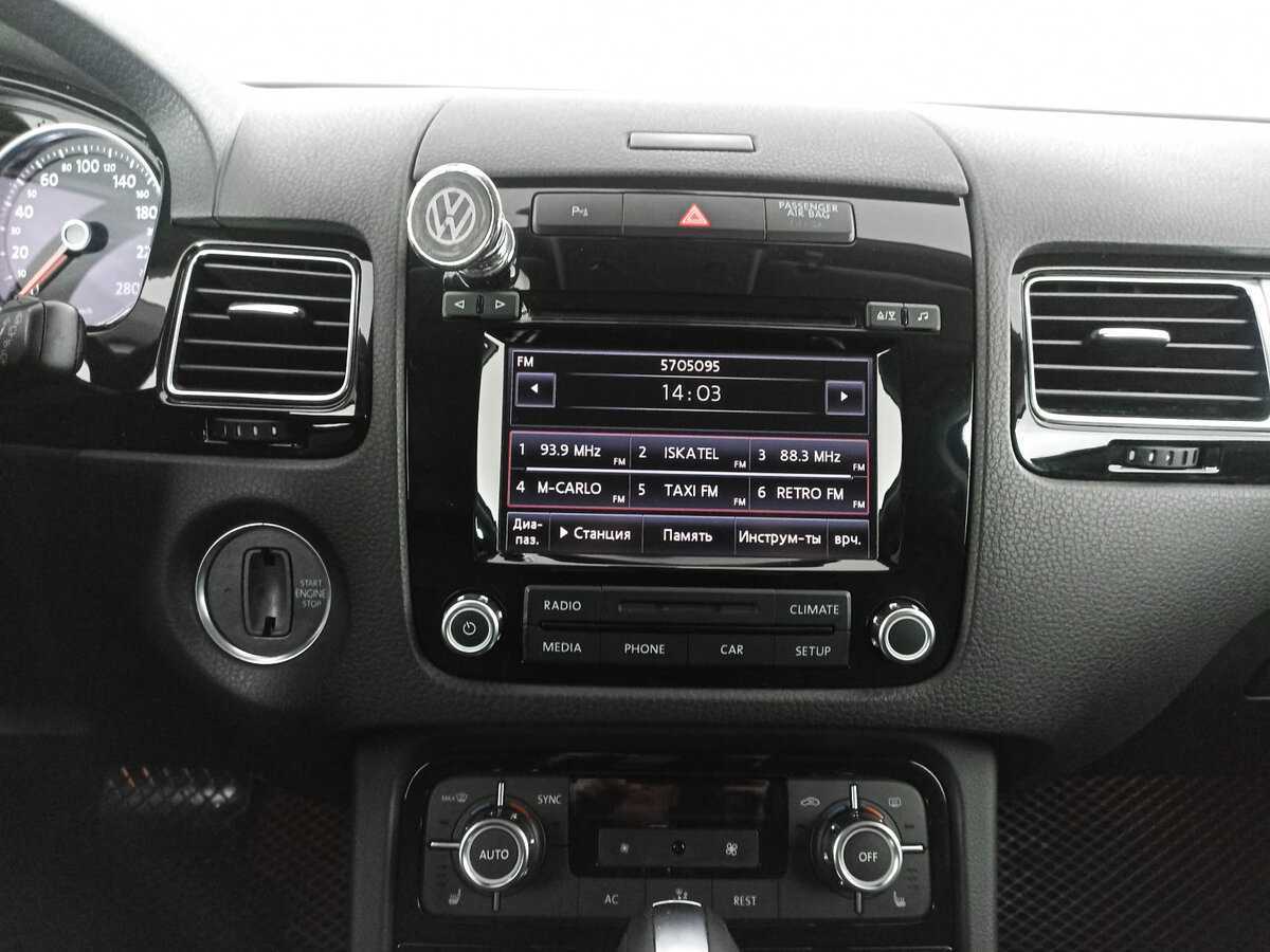 Купить Volkswagen Touareg с пробегом. Фото: #11