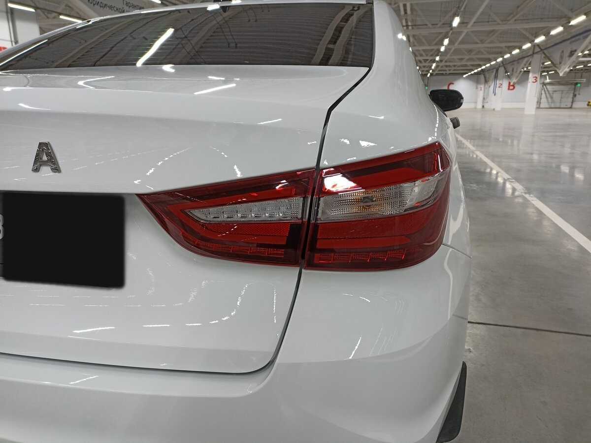 Купить Lada (ВАЗ) Vesta с пробегом. Фото: #8