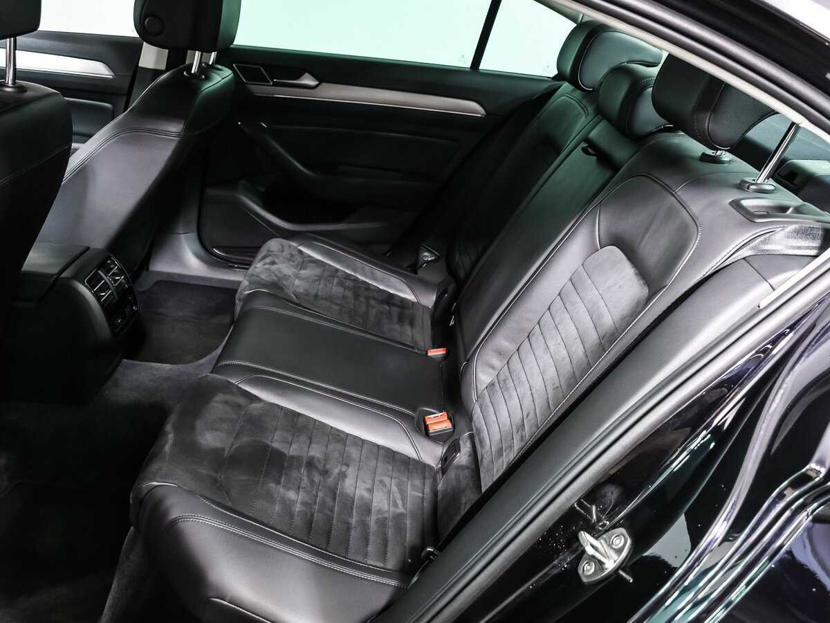 Купить Volkswagen Passat с пробегом. Фото: #12