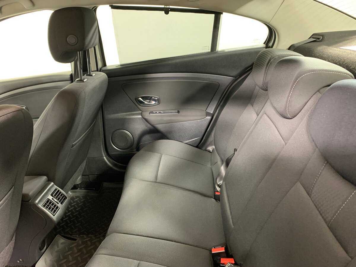 Купить Renault Fluence с пробегом. Фото: #18