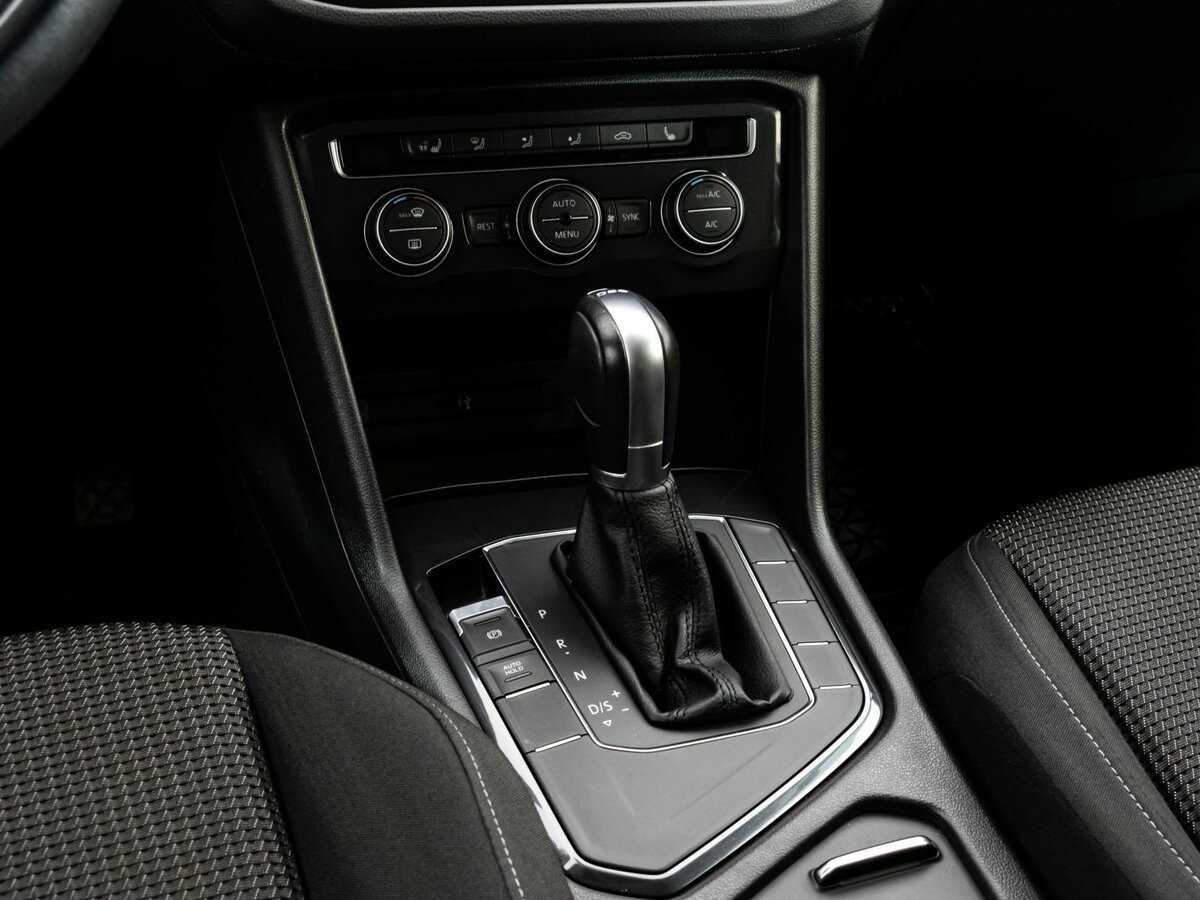 Купить Volkswagen Tiguan с пробегом. Фото: #10