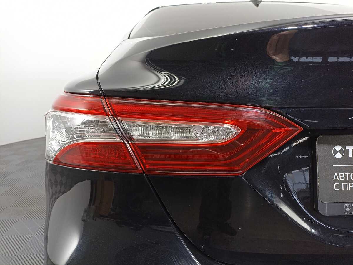 Купить Toyota Camry с пробегом. Фото: #8