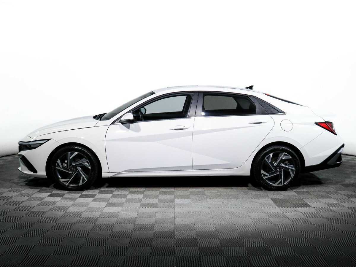 Купить Hyundai Elantra с пробегом. Фото: #7