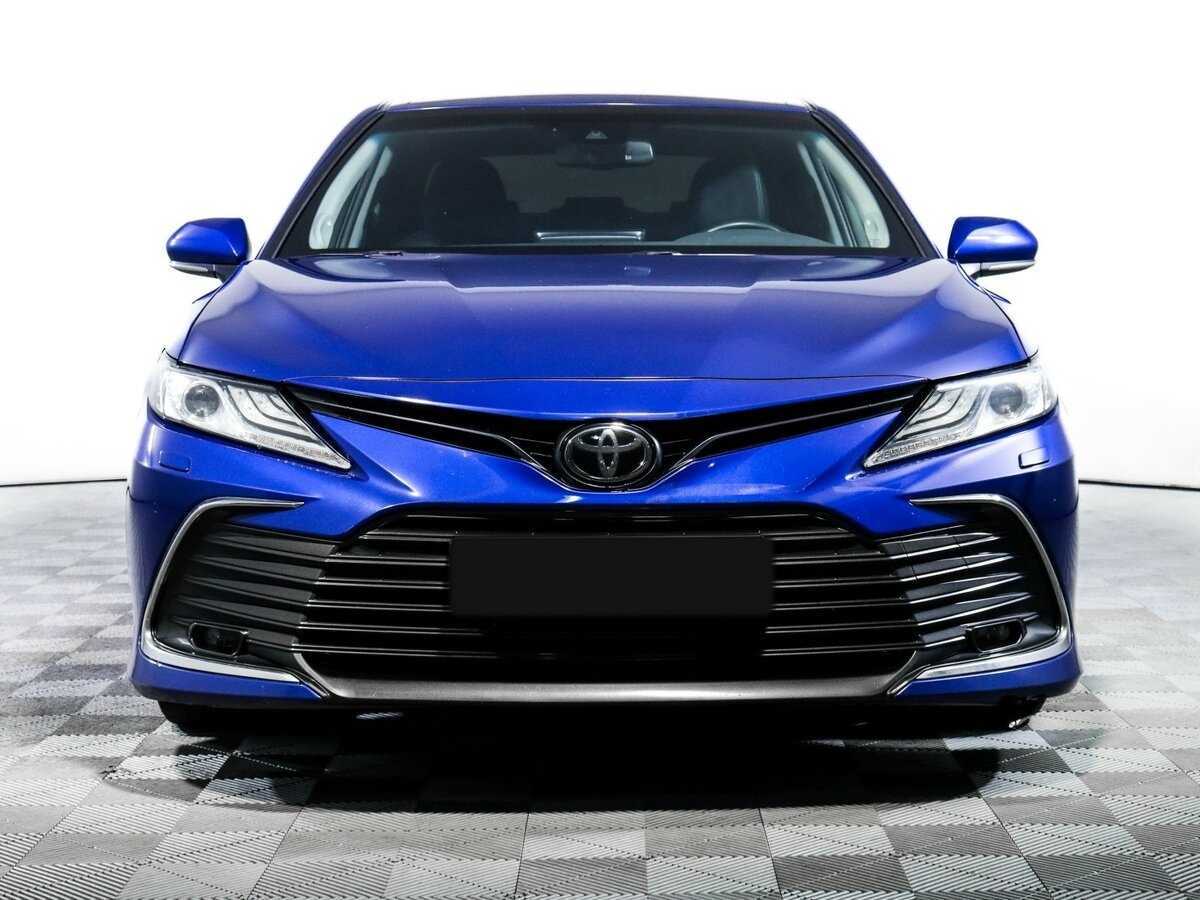Купить Toyota Camry с пробегом. Фото: #1
