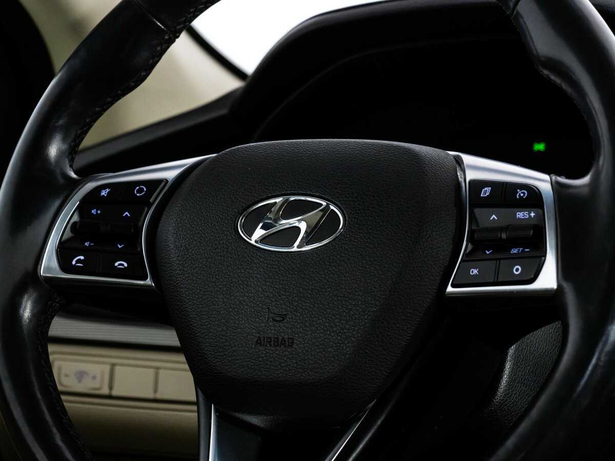 Купить Hyundai Sonata с пробегом. Фото: #10