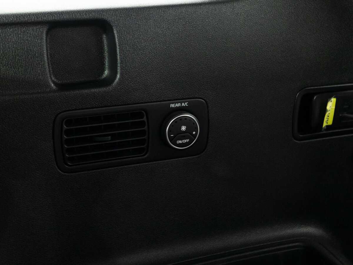 Купить Kia Sorento с пробегом. Фото: #18