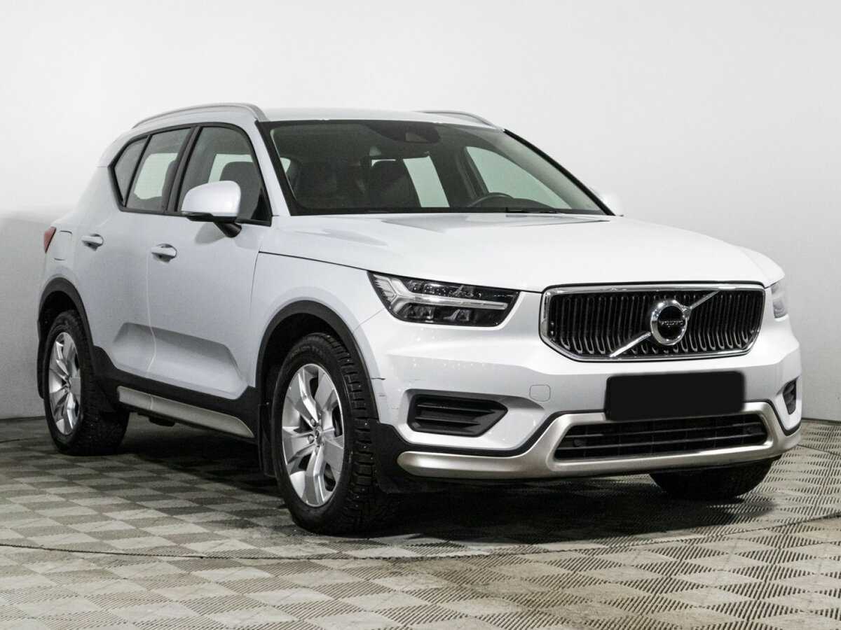Купить Volvo XC40 с пробегом. Фото: #2