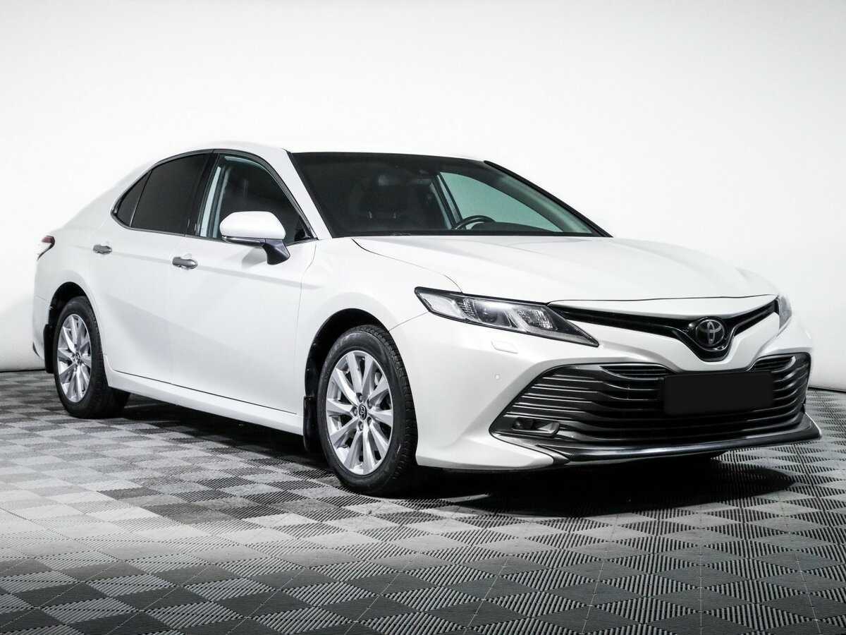 Купить Toyota Camry с пробегом. Фото: #2