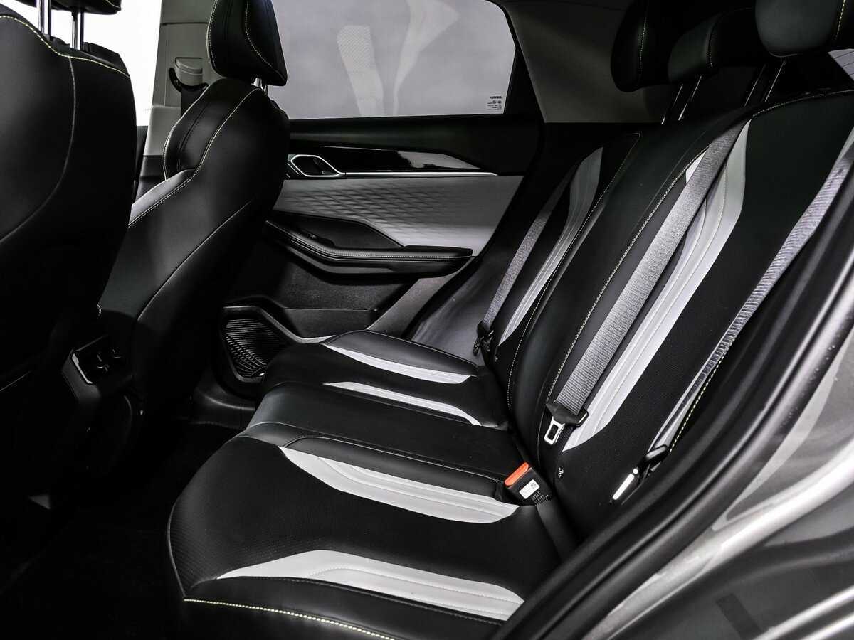 Купить Geely Coolray с пробегом. Фото: #11