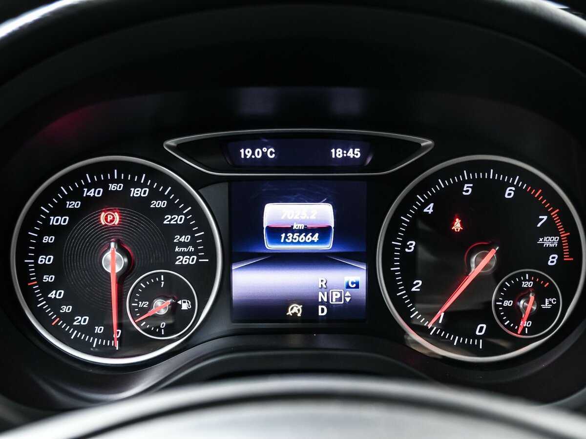 Купить Mercedes-Benz A-Класс с пробегом. Фото: #9