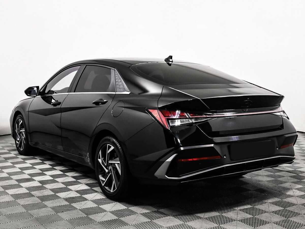Купить Hyundai Elantra с пробегом. Фото: #6