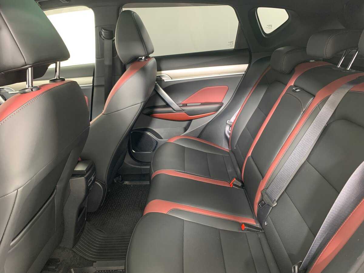 Купить Geely Coolray с пробегом. Фото: #19