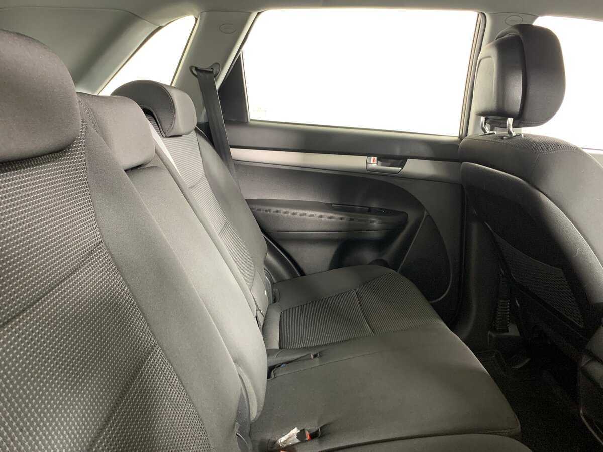 Купить Kia Sorento с пробегом. Фото: #17