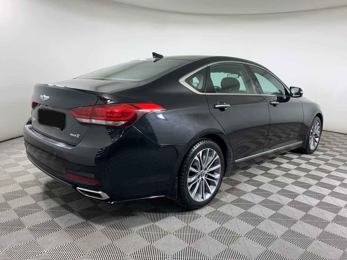 Купить Hyundai Genesis с пробегом. Фото: #4