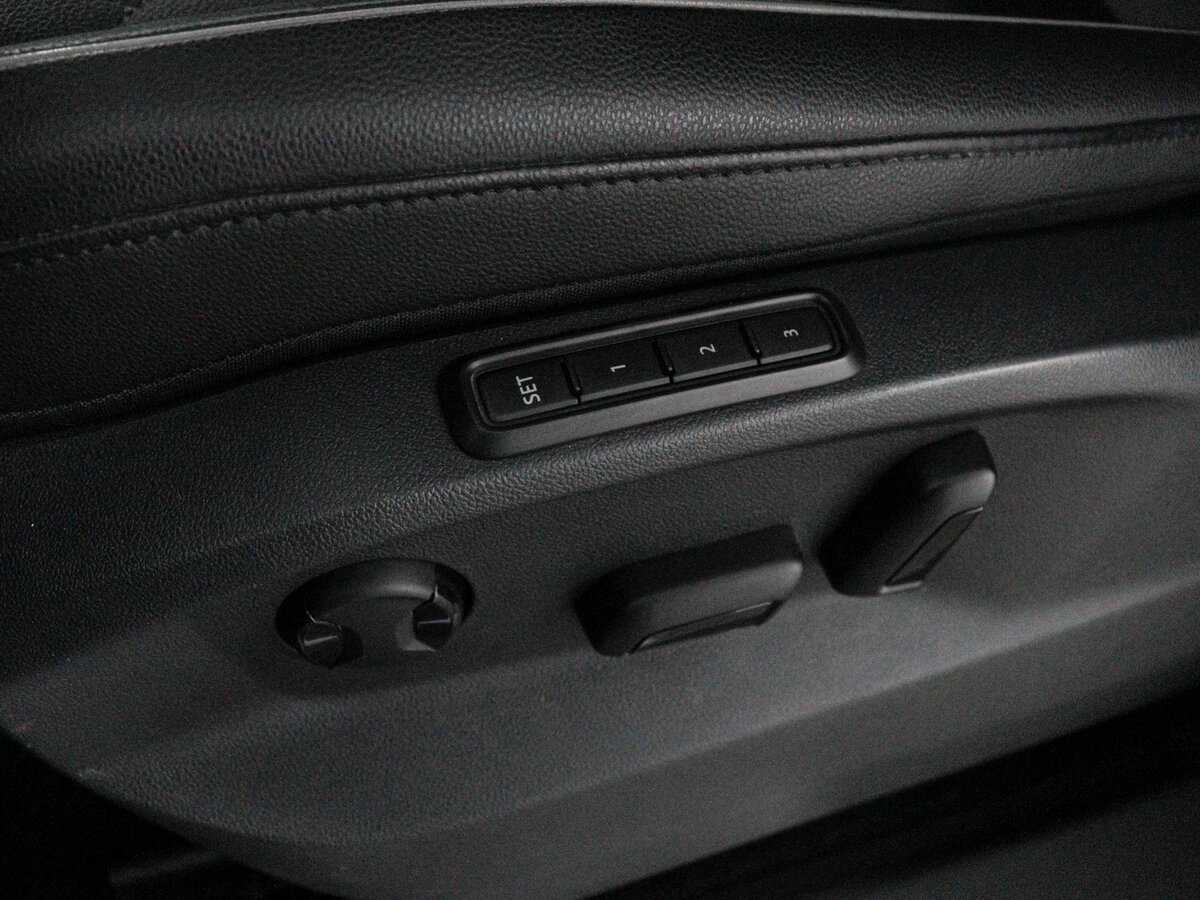 Купить Volkswagen Tiguan с пробегом. Фото: #9