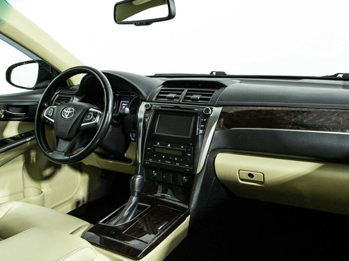 Купить Toyota Camry с пробегом. Фото: #8