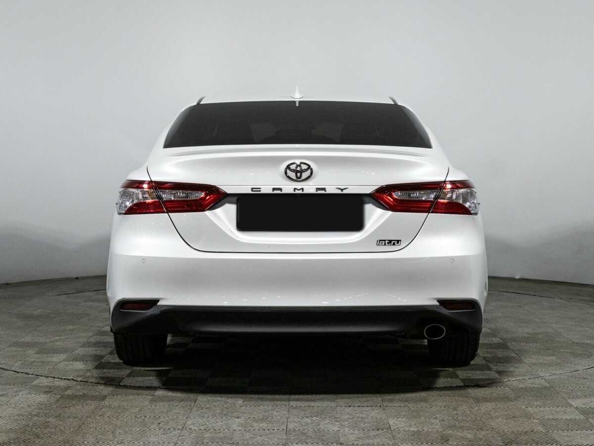 Купить Toyota Camry с пробегом. Фото: #4