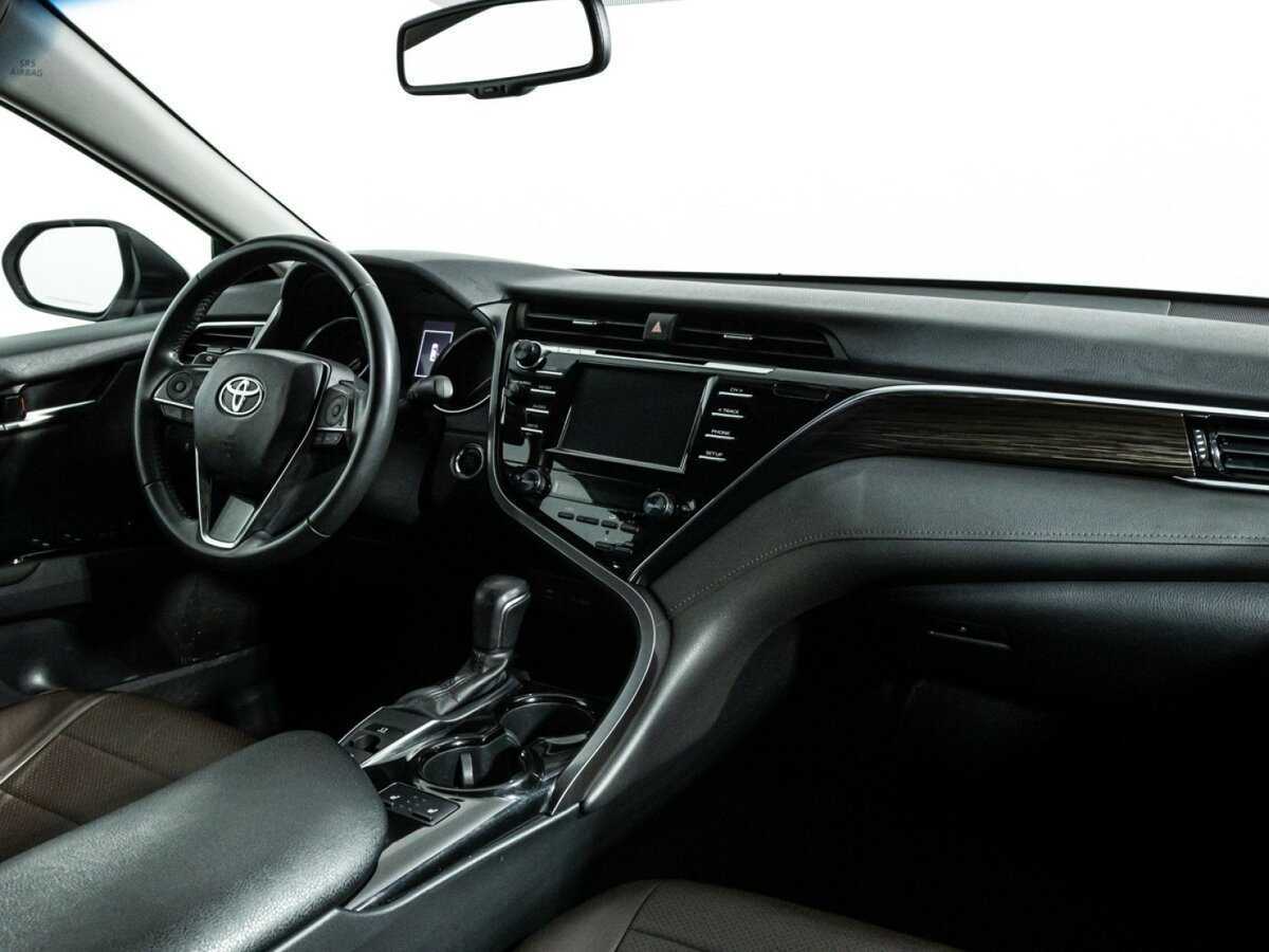 Купить Toyota Camry с пробегом. Фото: #6