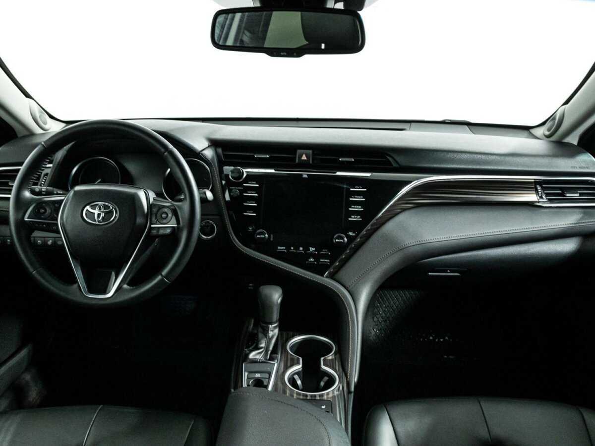 Купить Toyota Camry с пробегом. Фото: #12