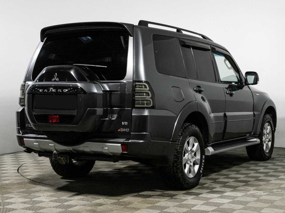 Купить Mitsubishi Pajero с пробегом. Фото: #4