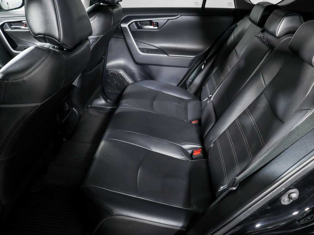 Купить Toyota RAV4 с пробегом. Фото: #6