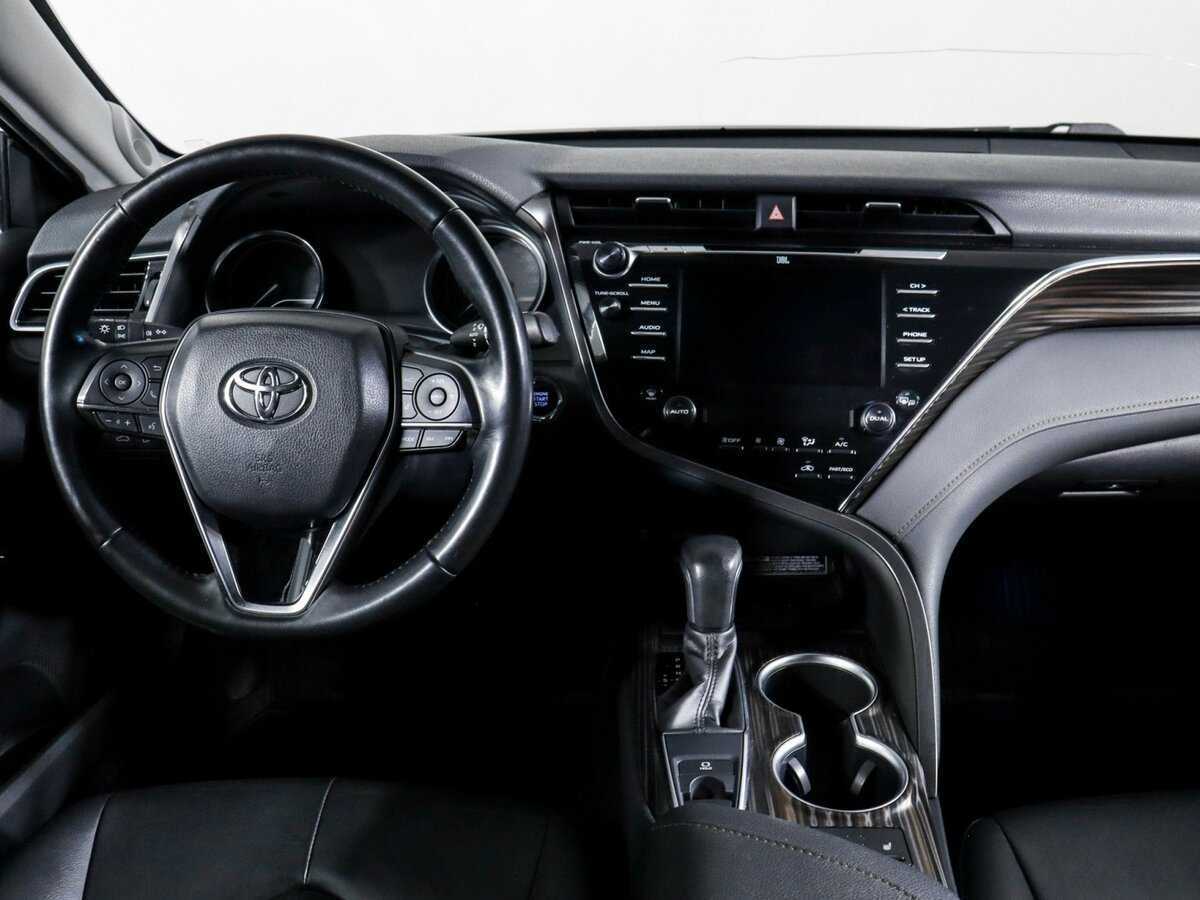 Купить Toyota Camry с пробегом. Фото: #8