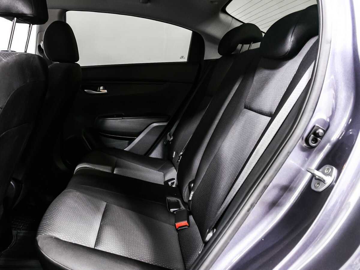 Купить Kia Rio с пробегом. Фото: #11