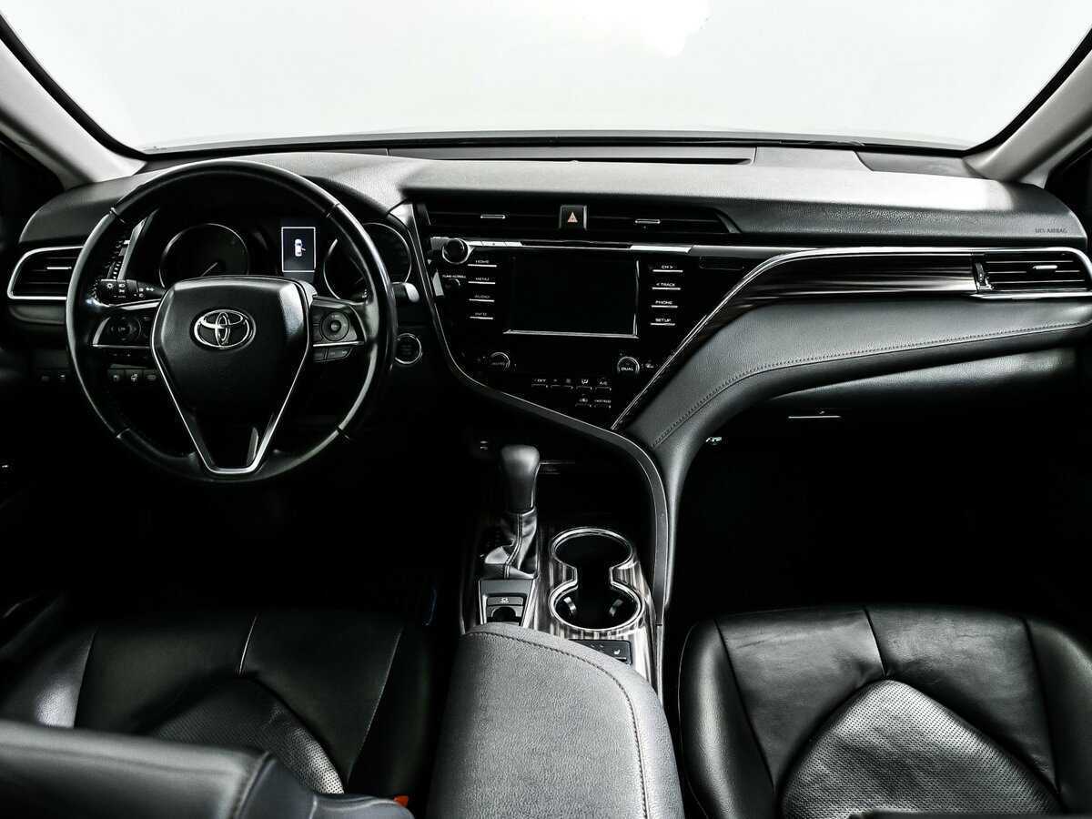 Купить Toyota Camry с пробегом. Фото: #10