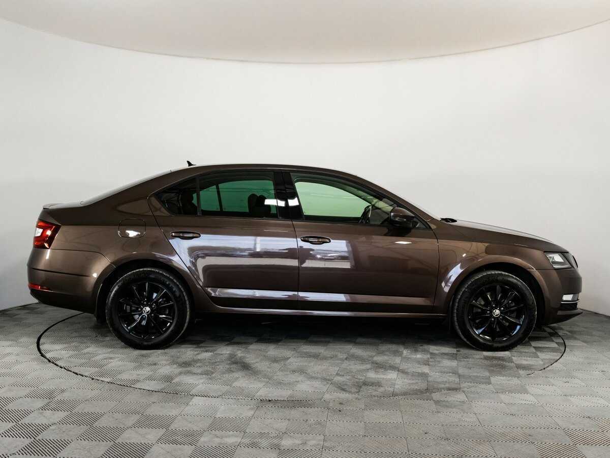Купить Skoda Octavia с пробегом. Фото: #3