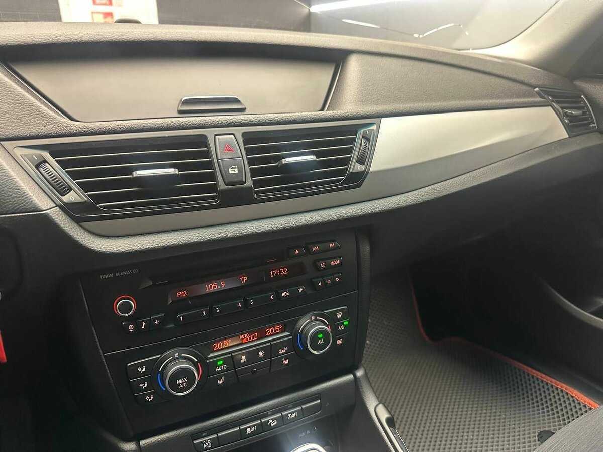 Купить BMW X1 с пробегом. Фото: #17