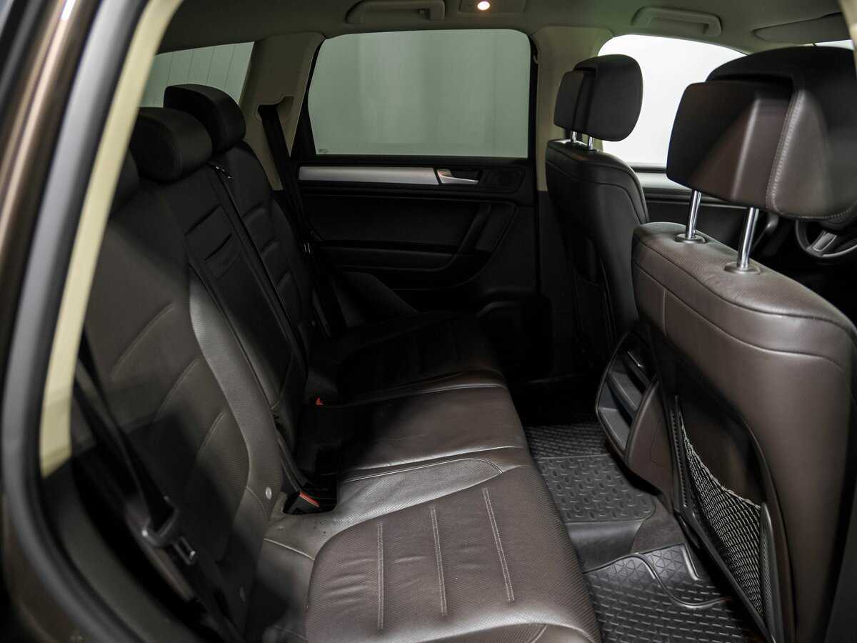 Купить Volkswagen Touareg с пробегом. Фото: #15