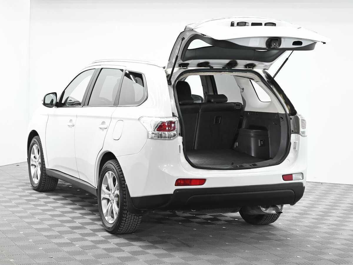 Продажа Б/У Митсубиши Оутлэндер. Фото: #4