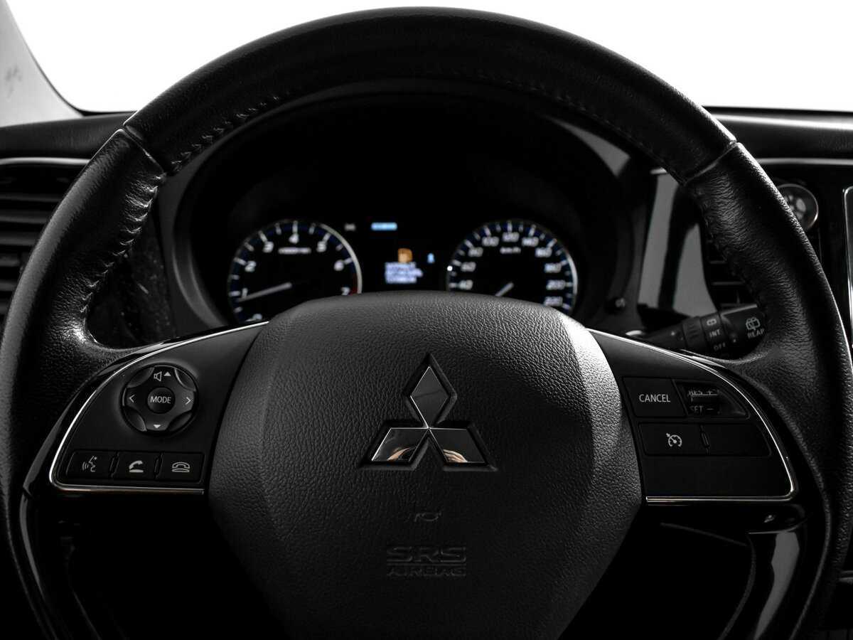 Купить Mitsubishi Outlander с пробегом. Фото: #16