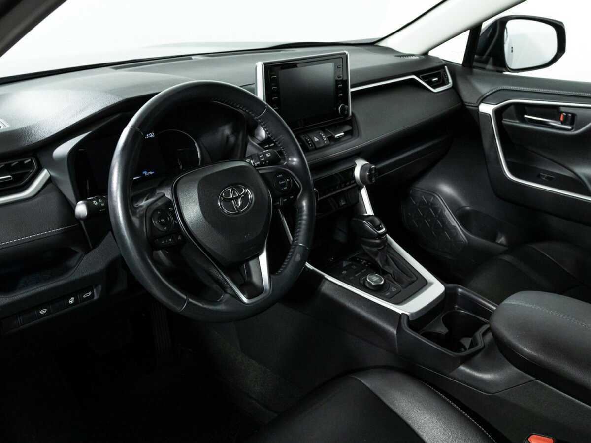 Купить Toyota RAV4 с пробегом. Фото: #10