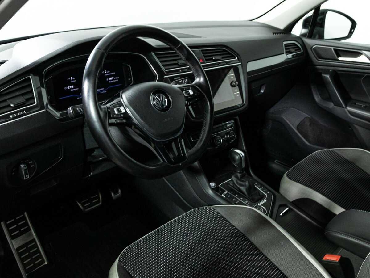 Купить Volkswagen Tiguan с пробегом. Фото: #10